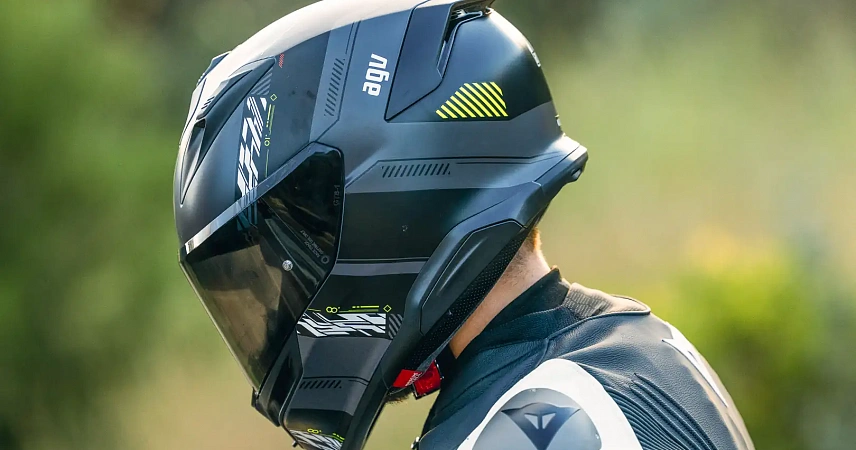 AGV K7 — подробный обзор спортивно-туристического мотошлема нового поколения